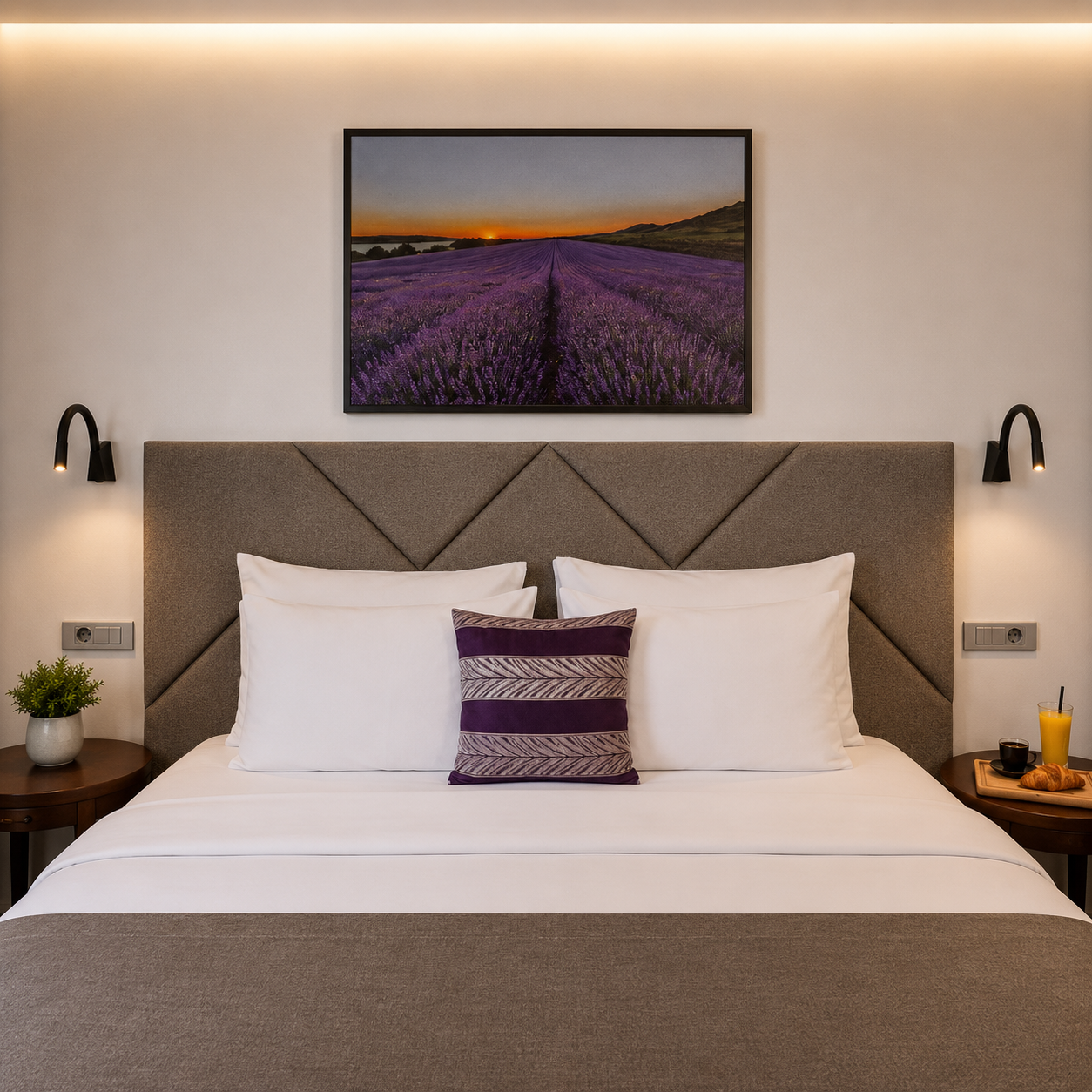 Superior Double Room at Hotel Botanica with comfortable double bed and elegant interior design